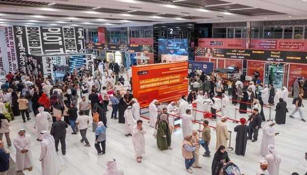 هيئة الشارقة للكتاب تفتح باب الترشح لجوائز المعرض بقيمة 625 ألف درهم