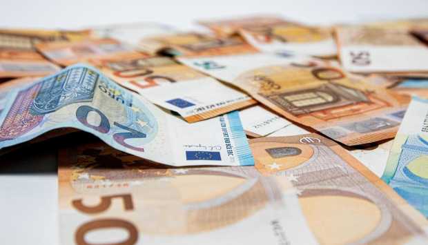 استقرار سعر اليورو في البنوك المصرية اليوم السبت مع تراجع طفيف