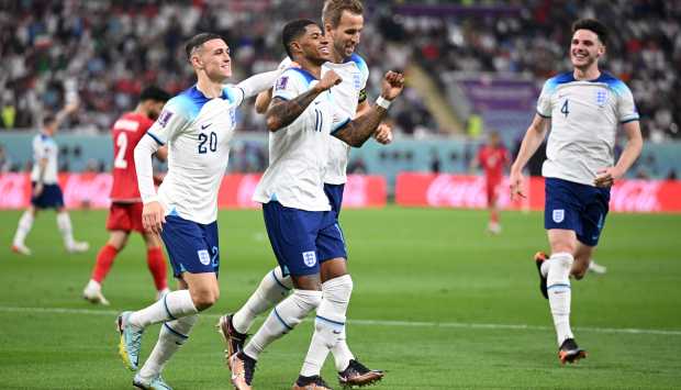 إنجلترا تتجاوز المكسيك 3-2 في مباراة مثيرة وتتأهل لربع نهائي كأس العالم 2026