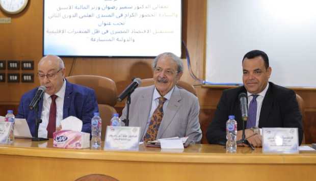 سمير رضوان: توقعات بارتفاع تحويلات المصريين بالخارج إلى 50 مليار دولار بنهاية العام