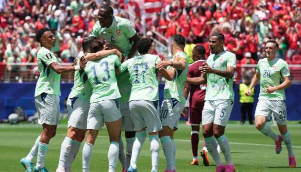 منتخب سويسرا يتجاوز الجزائر ويحقق التأهل إلى دور الـ16 بكأس العالم 2026