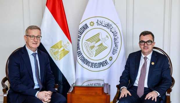 وزير التخطيط المصري يستعرض مؤشرات الاقتصاد وفرص التعاون مع أيرلندا في لقاء مع السفير