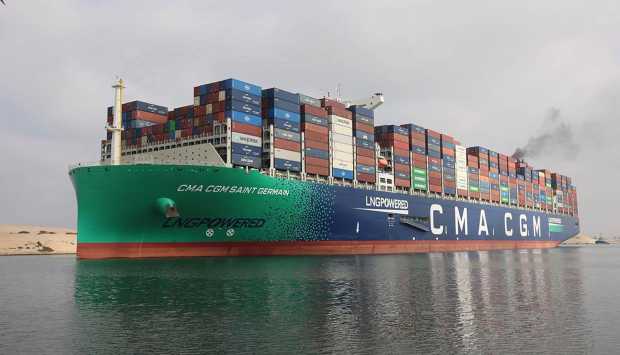 عبور سفينة الحاويات العملاقة «CMA CGM SAINT GERMAIN» في قناة السويس للمرة الأولى