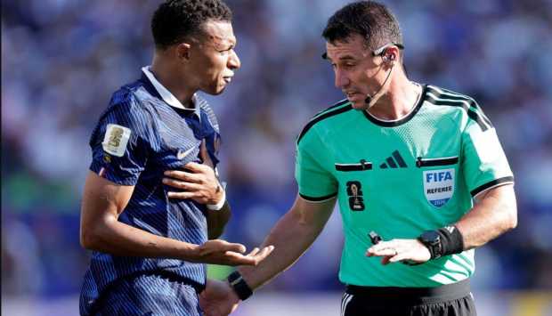 مبابي يقود فرنسا للتاريخ بتسجيل 150 هدفًا في كأس العالم