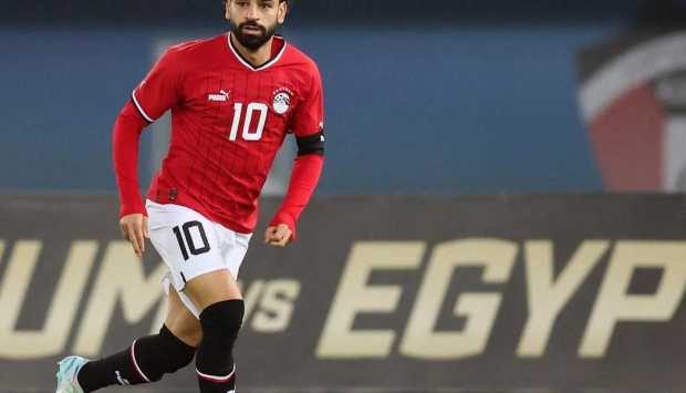 محمد صلاح يذرف الدموع بعد إنجاز منتخب مصر التاريخي بالتأهل لدور الـ16 في كأس العالم 2026