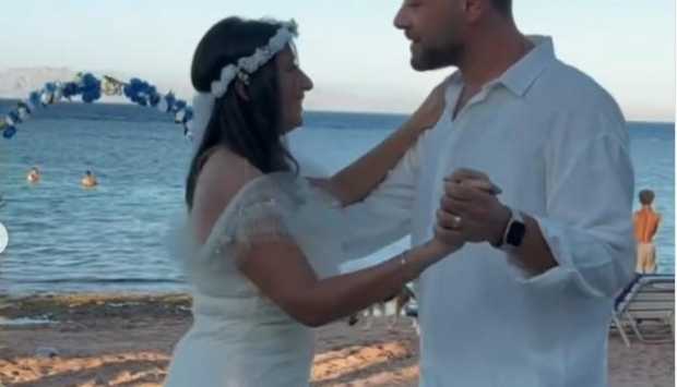 محمد علي رزق يحتفل بزفافه بعد 5 سنوات من الزواج في مدينة دهب