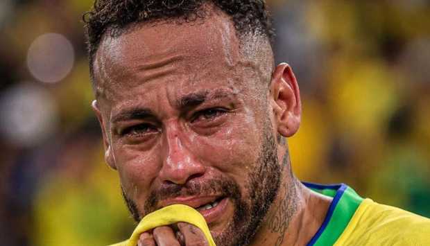 نيمار: مسيرة مثيرة مع منتخب البرازيل تتضمن أرقامًا قياسية وألقاباً ناقصة