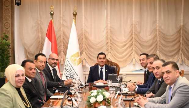 وزير الشباب والرياضة يستعرض خطة إطلاق مشروع «اقتصاد الشباب» لتعزيز دورهم في الاقتصاد الوطني