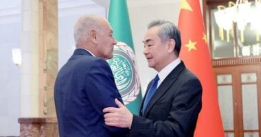 أبو الغيط يبحث مع وزير الخارجية الصيني سبل تعزيز العلاقات خلال زيارته لبكين