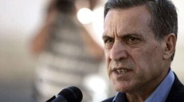 أبو ردينة يحذر من تهديد المستوطنين في الضفة الغربية لاستقرار