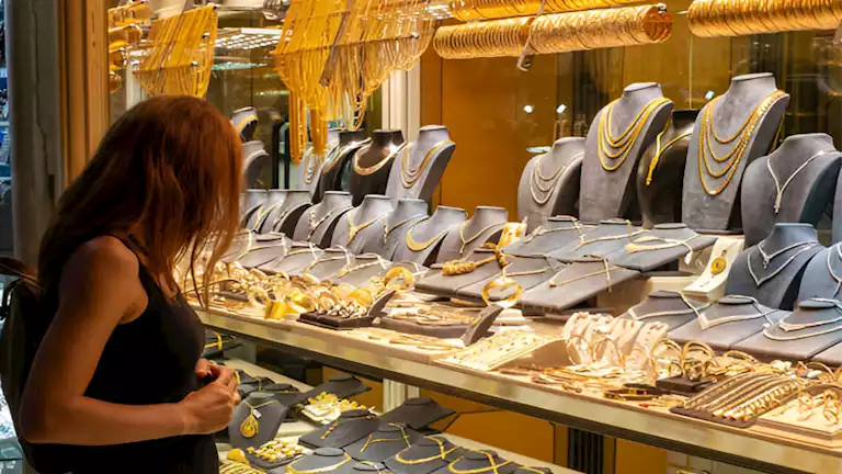 أسعار الذهب في مصر خلال منتصف تعاملات يوم السبت