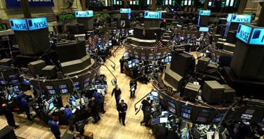 أكبر مشغل بورصات في العالم يوقف التداول ويكشف عن أسباب الطيران في الظلام