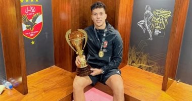 إمام عاشور يقترب من العودة لدكة بدلاء الأهلي في مباراة شبيبة القبائل