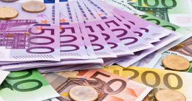 ارتفاع سعر اليورو في منتصف تعاملات اليوم الإثنين بالبنوك المصرية