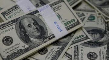 ارتفاع مفاجئ في سعر الدولار مقابل الجنيه بـ 25 قرش