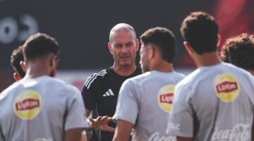 الأهلي يواصل استعداداته لمواجهة الجيش الملكي في مرانه الرئيسي