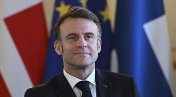 باريس تدعو إسرائيل للانسحاب من الجولان وتدين قصفها للأراضي اللبنانية