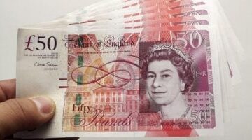 تراجع أسعار الجنيه الاسترليني منتصف تعاملات اليوم الأحد 30 11 2025 في