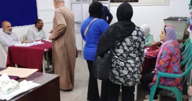 تزايد أعداد الناخبين في عين شمس والمطرية قبل إغلاق مراكز التصويت