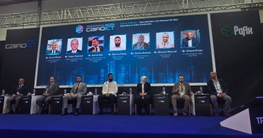 خبراء يعلنون أهمية استمرار الإنسان في قيادة اتخاذ القرار أمام تطورات الذكاء الاصطناعي