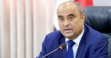 رئيس الحكومة اليمنية يعلن عن إجراءات تقشفية صارمة وقيود جديدة على سفر الوزراء