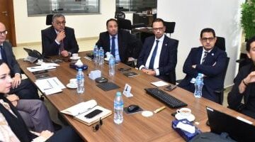 رئيس هيئة الاستثمار يعلن عن لقاء مع المدير الإقليمي لشركة