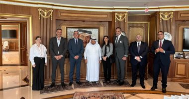 رئيس هيئة الاستثمار يعلن عن لقاء مع رئيس رابطة رجال الأعمال القطريين لتعزيز التعاون الاقتصادي