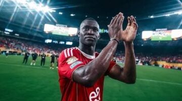 شوبير يكشف عن جلسة حاسمة بين الأهلي وديانج لتجديد عقده