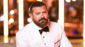 عمرو يوسف يقدم اعتذاره عن الكلمة الغير لائقة في مؤتمر