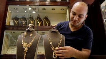 غداً سوق الذهب يشهد تقريرًا حاسمًا يحدد اتجاه الأسعار