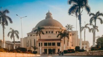 فرص العمل في جامعة القاهرة 2025 التخصصات المطلوبة وطريقة التقديم