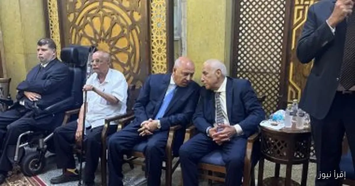 كامل الوزير يشارك في عزاء محمد صبري نجم الزمالك السابق
