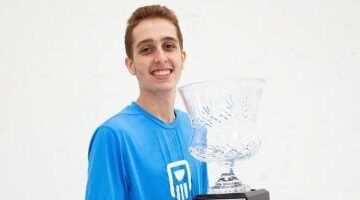 محمد زكريا يحسم مواجهة يوسف سليمان في نهائي مصري ببطولة