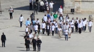 مستوطنون يهاجمون بلدة سنجل بإطلاق الرصاص على أطرافها