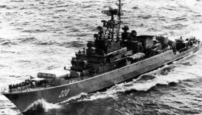 مطاردة القرش الأحمر.. حكاية أخطر تمرد سوفياتي مر عليه 50 سنة