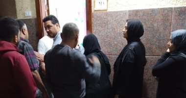 نساء يتوافدن على اللجان الانتخابية في عين شمس والمطرية