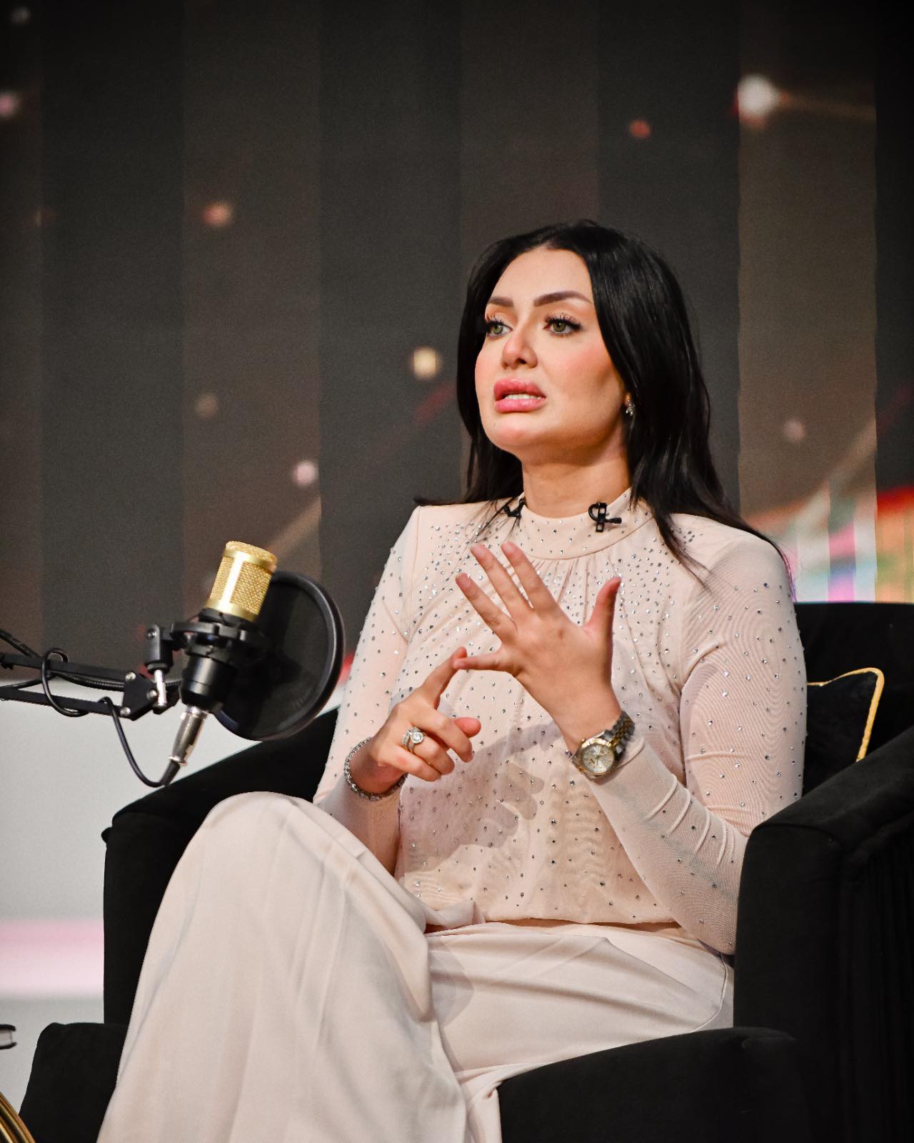 دكتوره الماورائيات.. من هي المذيعة هبة الزياد بعد الإعلان عن وفاتها المفاجئة؟