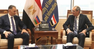 وزير الاتصالات يعلن عن تعزيز التعاون مع وزير التنمية الرقمية والنقل الأذربيجانى