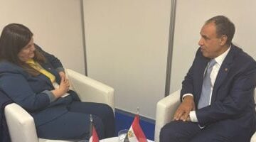 وزير الخارجية يجتمع مع نظيرته الفلسطينية خلال منتدى الاتحاد من