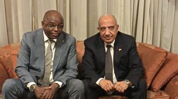 وزير الكهرباء يعلن عن بحث سبل التعاون مع وزير المياه