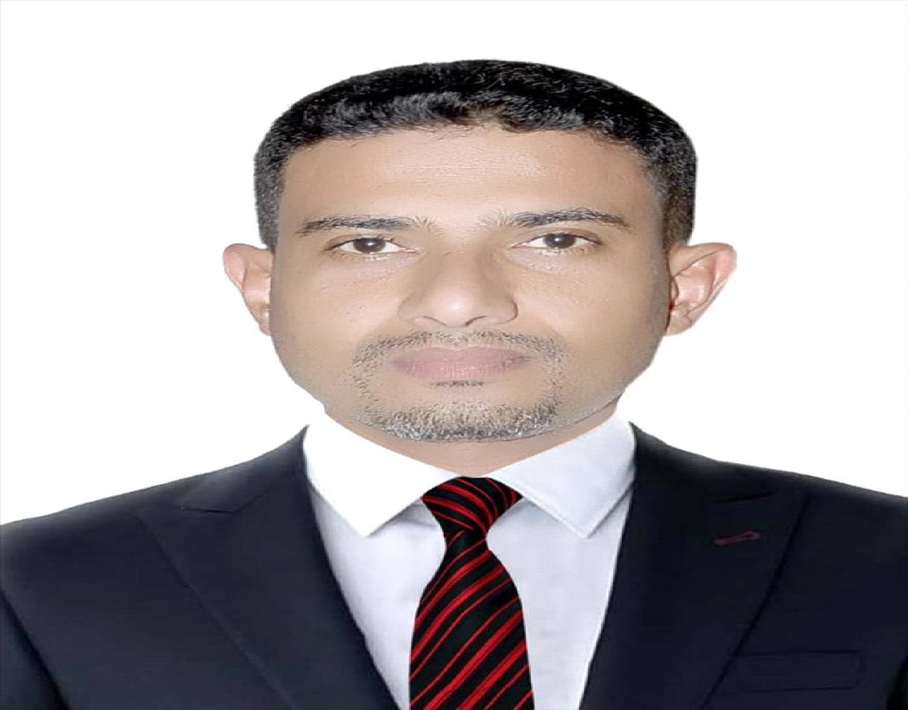 من هو ولما هذا التوقيت؟ رسمياً السيرة الذاتية لليمني للدكتور أحمد عوض بوست نائب رئيس جامعة عدن الجديد