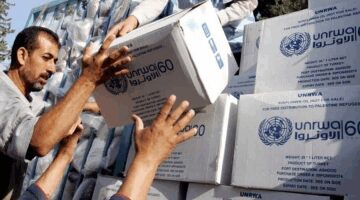 الأونروا تكشف عن احتجاز الاحتلال 6 آلاف شاحنة إغاثية تكفي