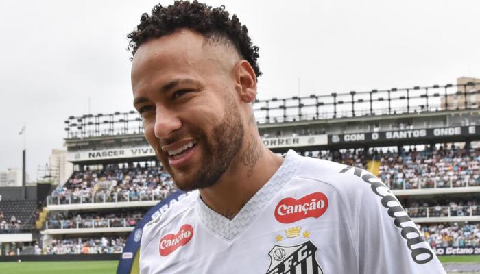 «نيمار دايمًا سايب الباب مفتوح».. حكاية محرجة عن حياته الشخصية