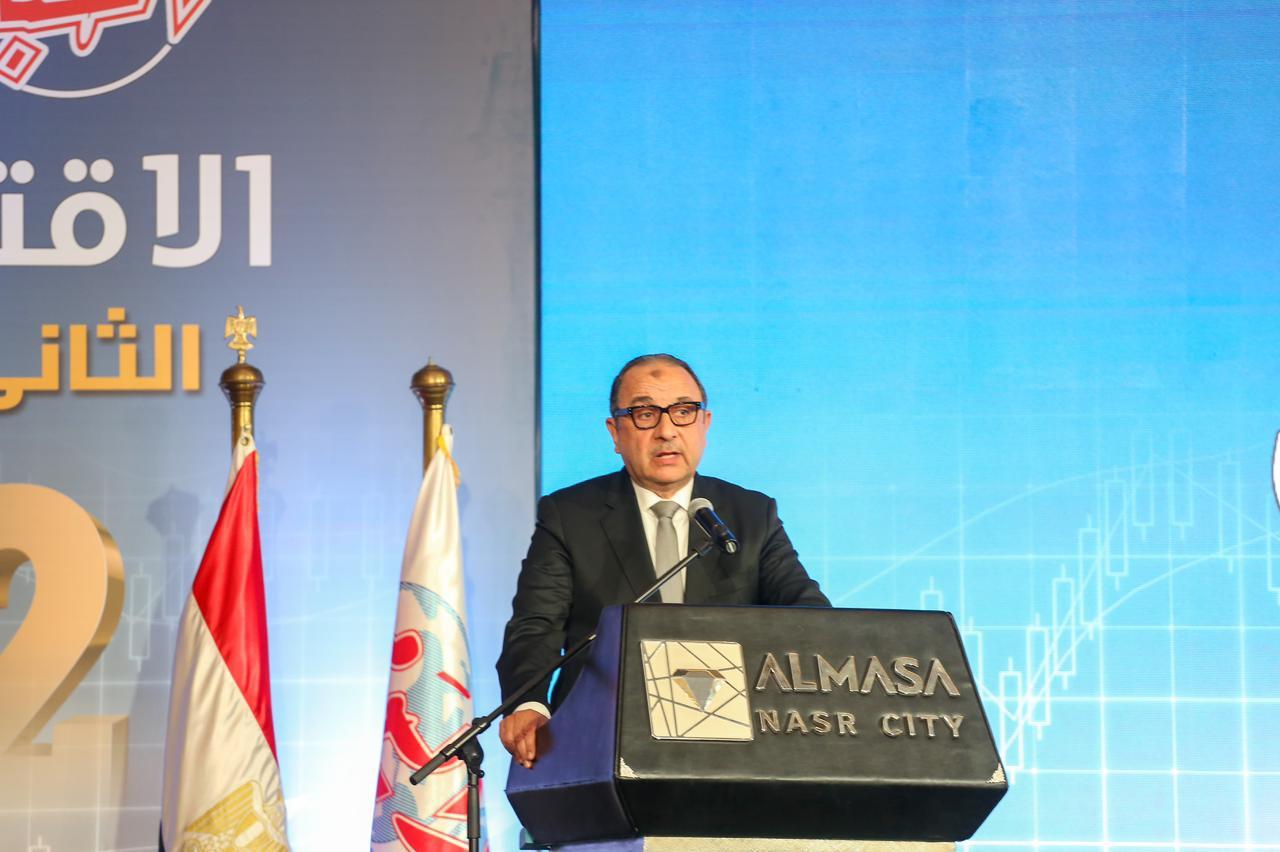 وزير قطاع الأعمال العام