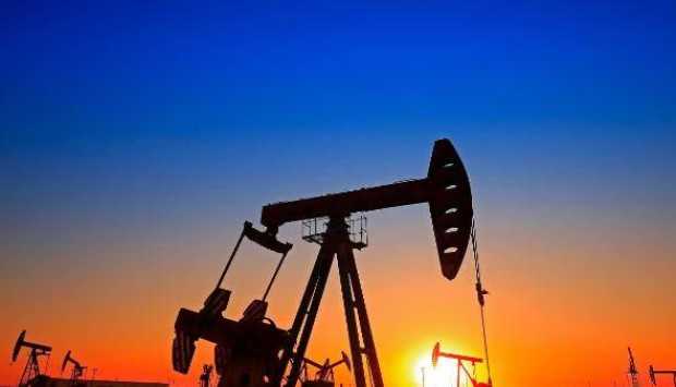 أسعار النفط العالمية 2026 تتأثر بتراجع التوترات الجيوسياسية