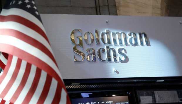 جولدمان ساكس يسجل أرباحًا قوية بفضل التداول والصفقات الجديدة
