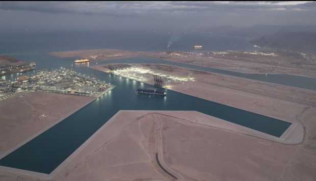 كامل الوزير يعلن بدء تشغيل محطة البحر الأحمر لتداول الحاويات بميناء السخنة