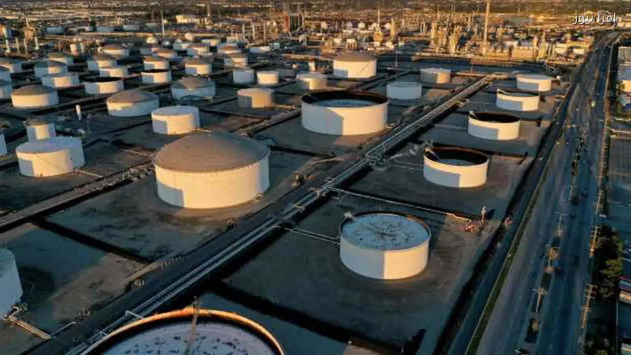 مخزونات النفط الأمريكية ترتفع بشكل مفاجئ فوق توقعات السوق